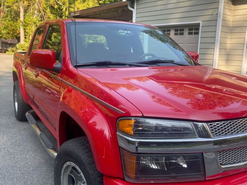 Used 2012 Chevrolet Colorado LT image 2