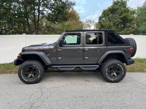 Used 2021 Jeep Wrangler Unlimited Sport image 11