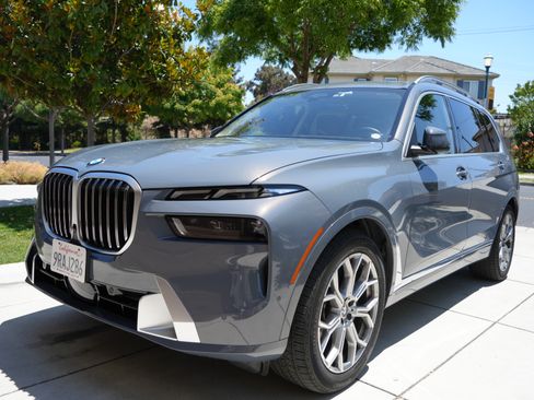 Used 2025 BMW X7 xDrive40i w/ Dynamic Handling Package AWD/4WD image 6
