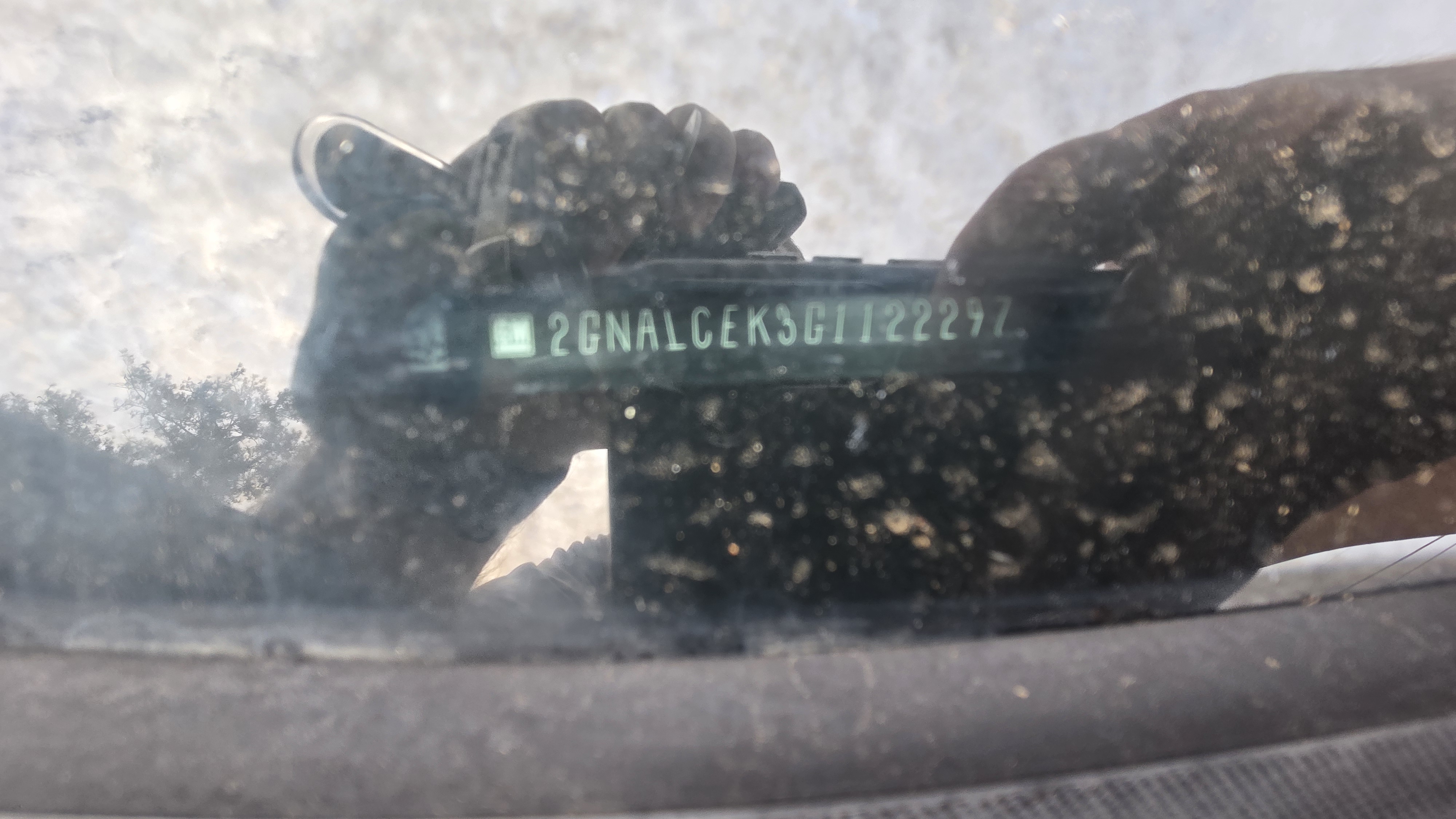 Used 2016 Chevrolet Equinox LT FWD image 2