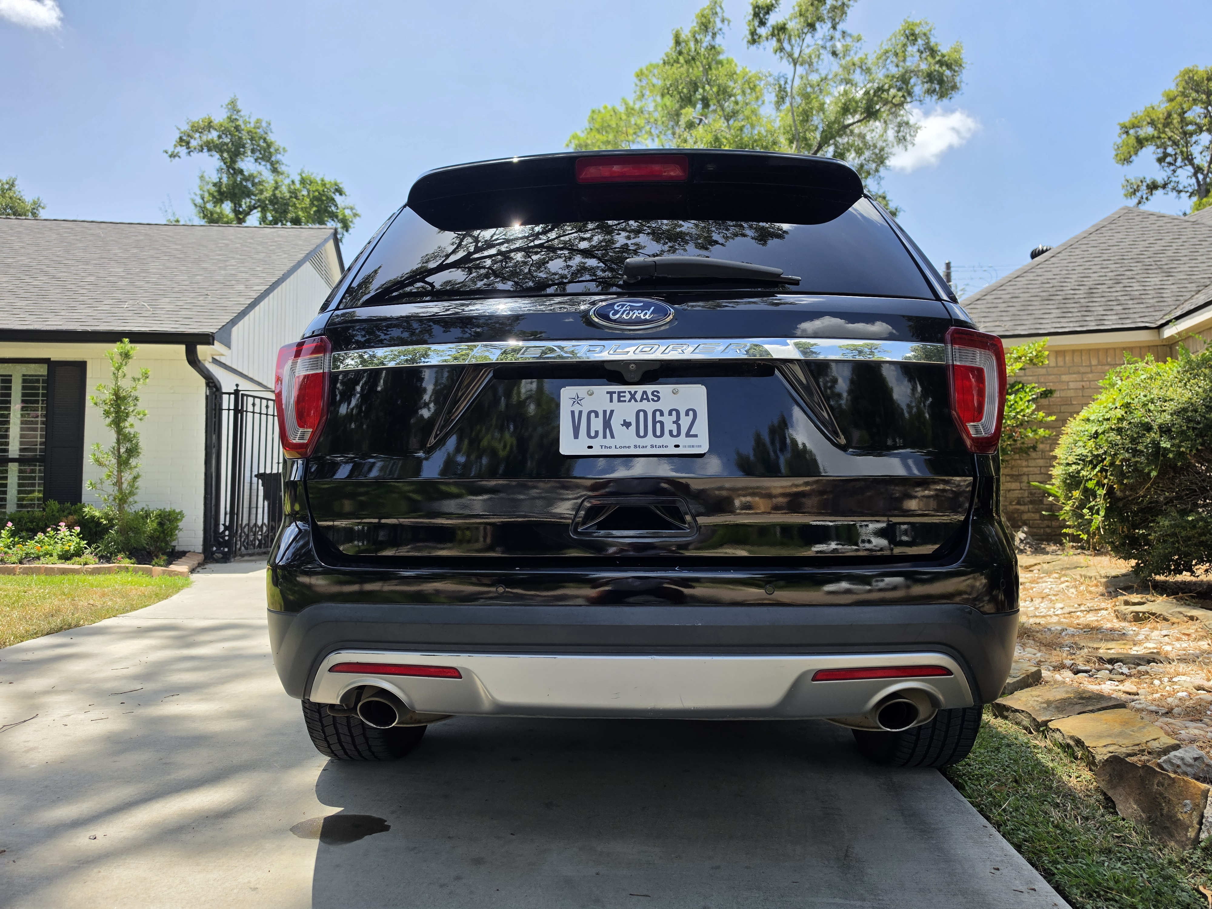 Used 2017 Ford Explorer Limited FWD image 6