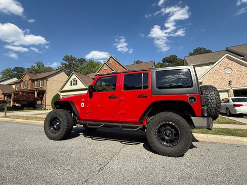Used 2011 Jeep Wrangler Unlimited Sport image 8