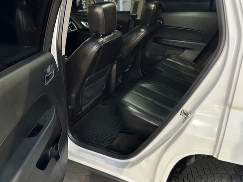 Used 2017 GMC Terrain SLT AWD/4WD image 8