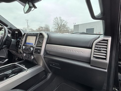 Used 2021 Ford F350 Platinum w/ FX4 Off-Road Package image 23