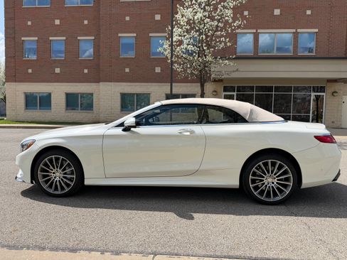 Used 2017 Mercedes-Benz S 550 Cabriolet image 4