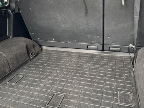 Used 2012 Mercedes-Benz G 550 image 24