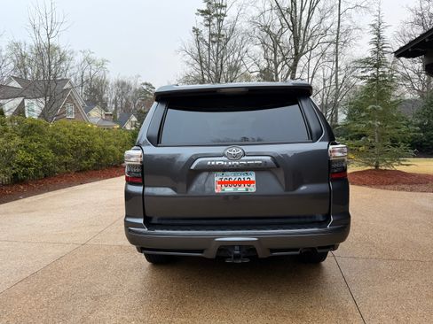 Used 2023 Toyota 4Runner TRD Sport image 5