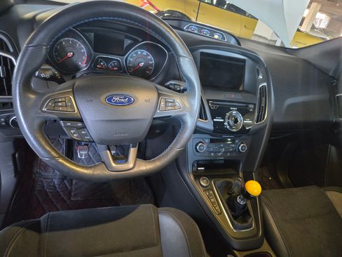 Used 2017 Ford Focus RS image 21