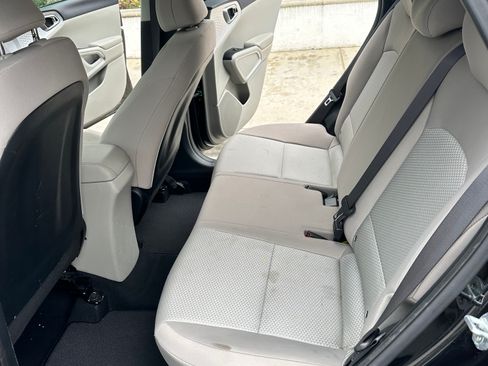 Used 2023 Kia Soul LX FWD image 15
