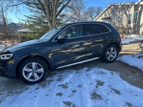 Used 2018 Audi Q5 2.0T Premium Plus w/ Premium Plus Package image 2