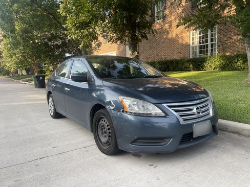 Used 2013 Nissan Sentra SV FWD image 8