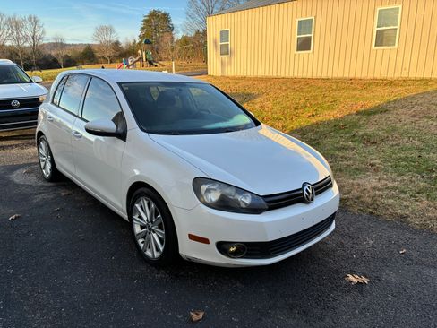 Used 2014 Volkswagen Golf TDI image 1