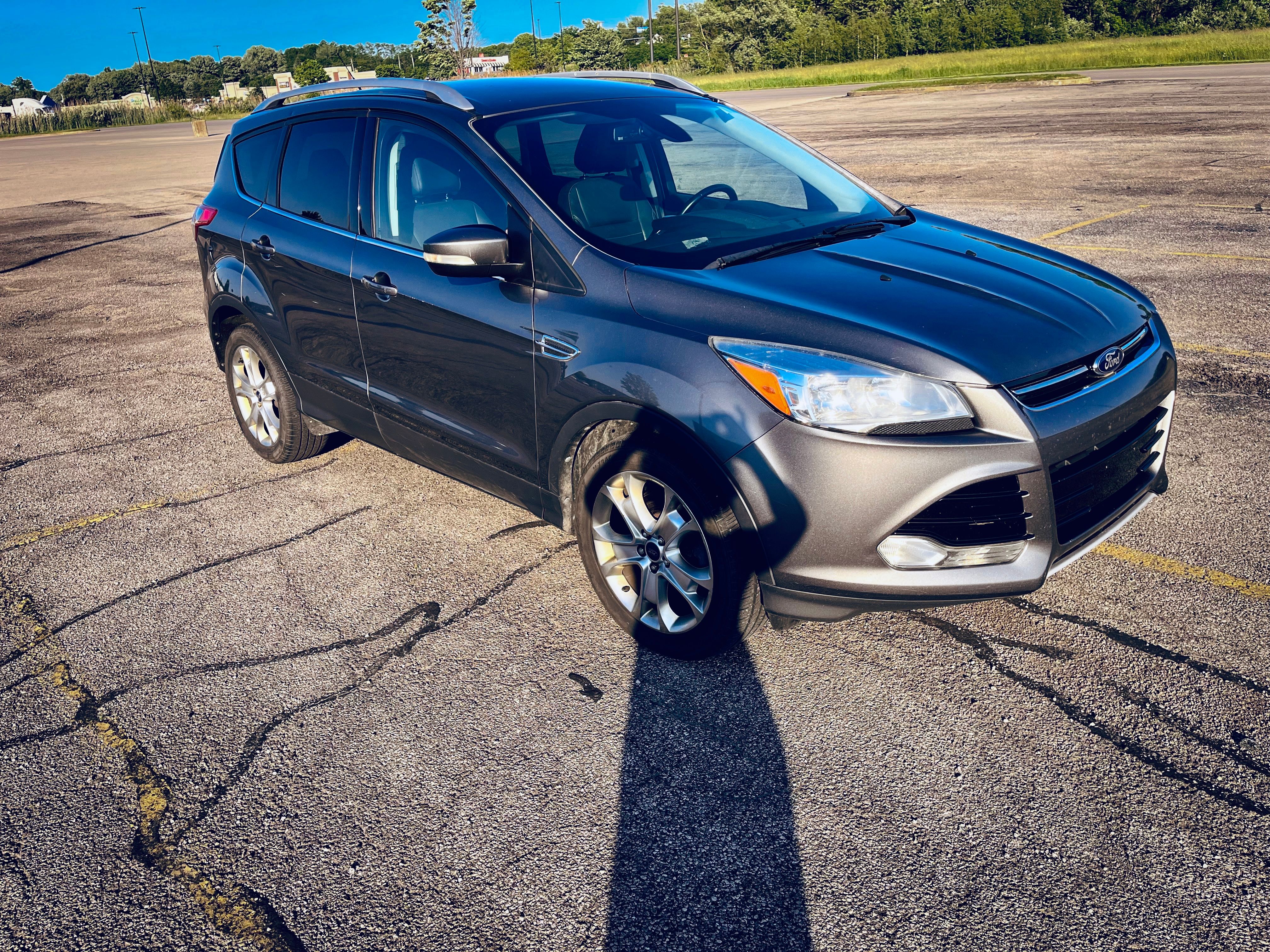 Used 2014 Ford Escape Titanium FWD image 2