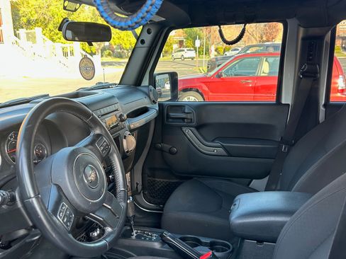 Used 2017 Jeep Wrangler Unlimited Sport w/ Max Tow Package image 20