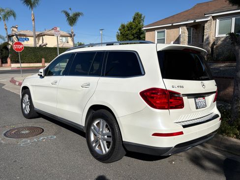 Used 2015 Mercedes-Benz GL 450 4MATIC image 4