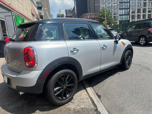 Used 2016 MINI Cooper Countryman FWD image 4