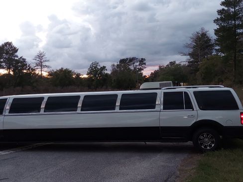 Used 1999 Lincoln Navigator 2WD image 9