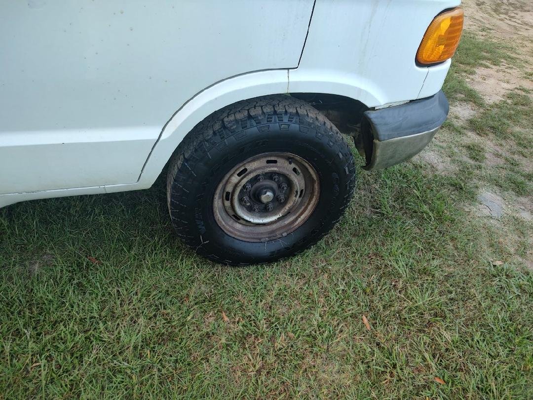 Used 2003 Dodge B3500 RWD image 13