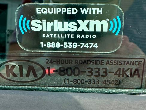 Used 2017 Kia Soul + image 21