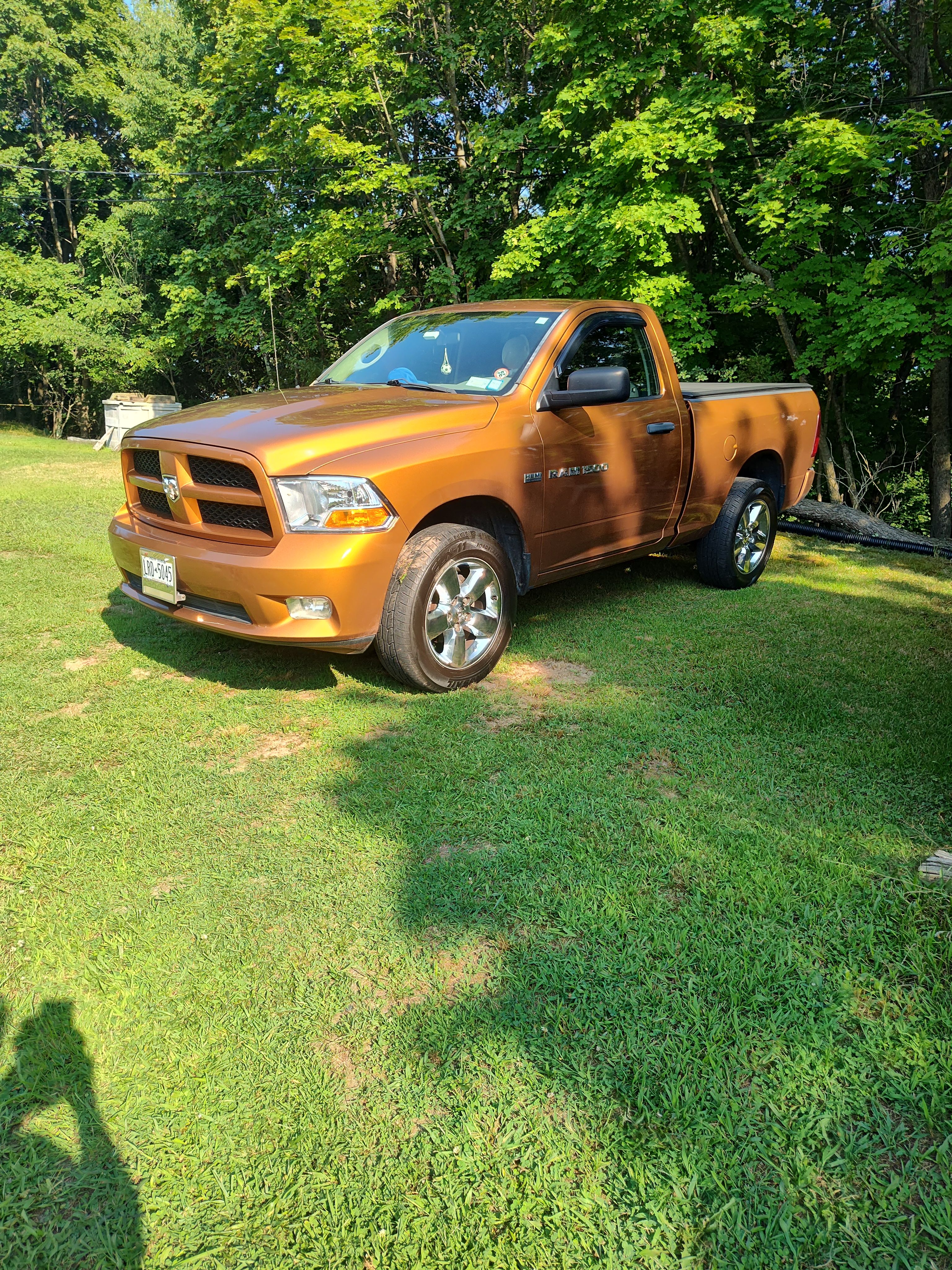 Used 2012 RAM 1500 Express RWD image 2