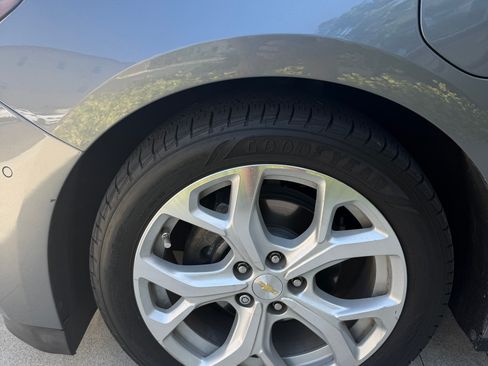 Used 2019 Chevrolet Volt Premier w/ Driver Confidence II Package FWD image 19