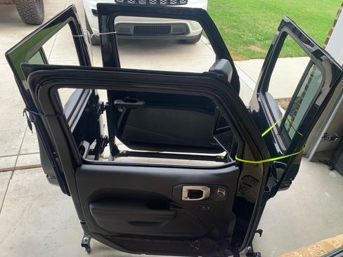 Used 2021 Jeep Wrangler Unlimited Rubicon image 14