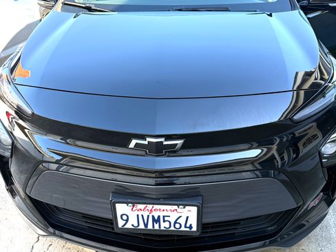 Used 2023 Chevrolet Bolt EUV LT w/ Convenience Package image 1