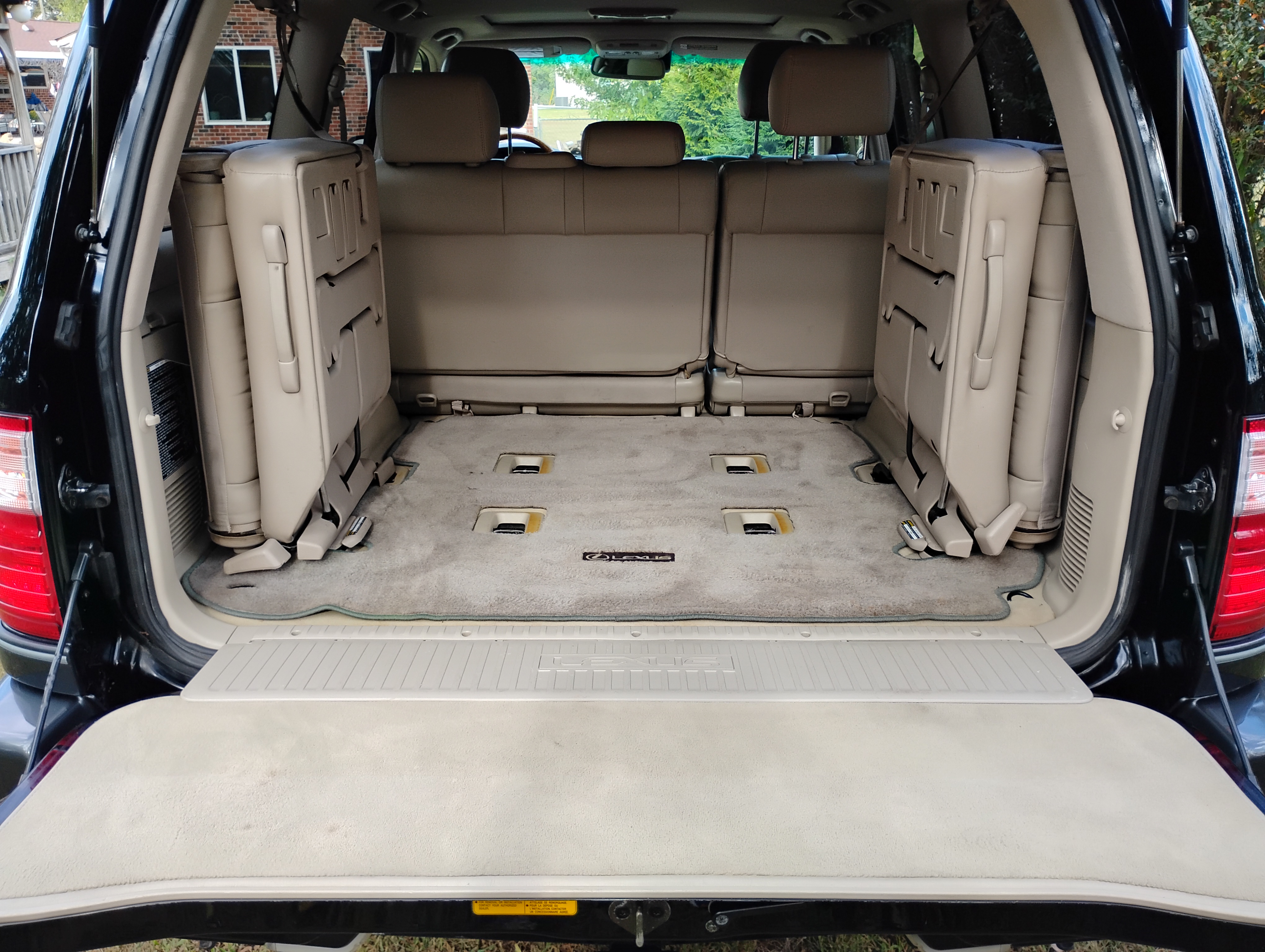 Used 2004 Lexus LX 470 4WD image 16
