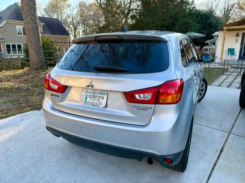 Used 2015 Mitsubishi Outlander Sport ES image 5