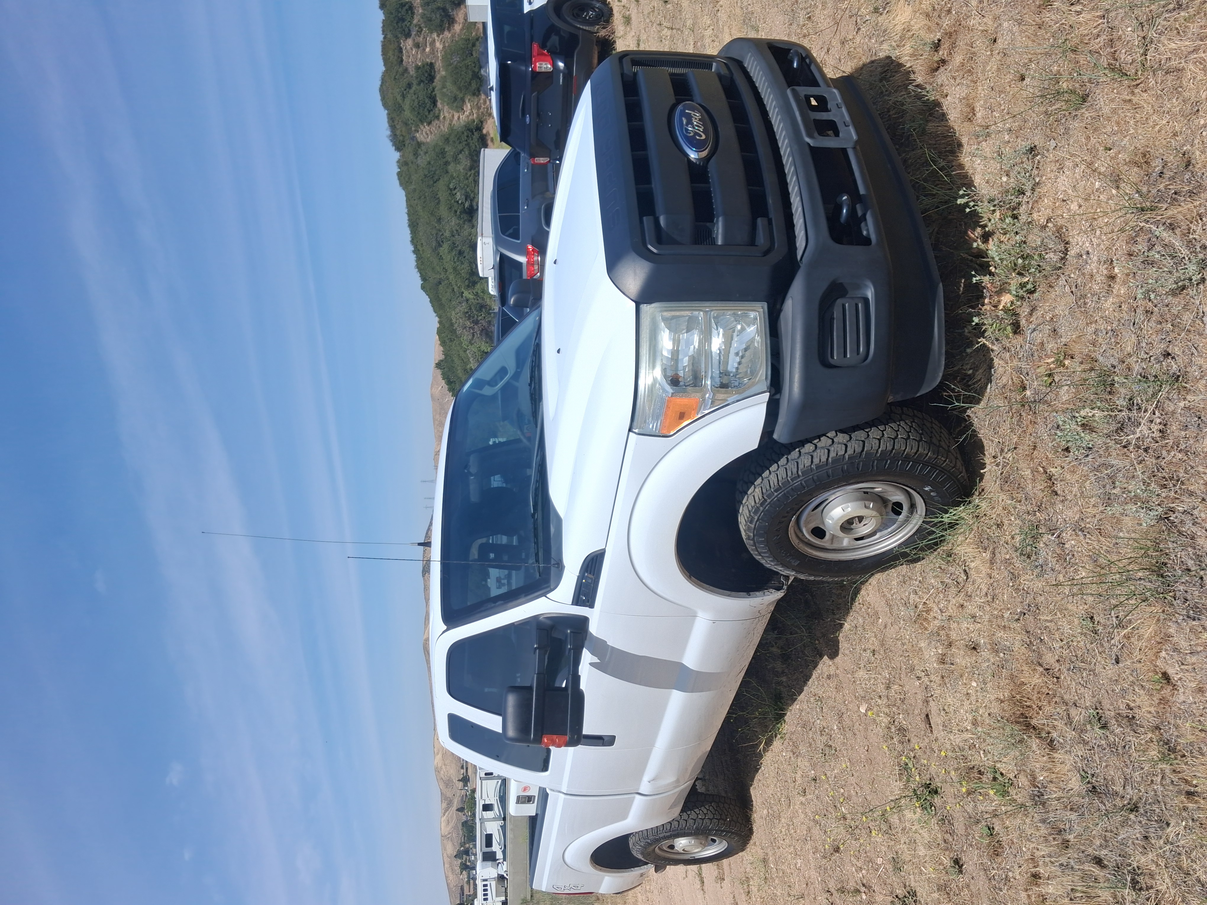 Used 2014 Ford F250 XL w/ Power Equipment Group AWD/4WD image 1