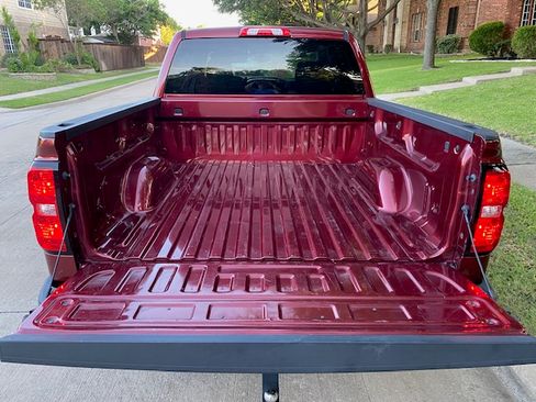 Used 2017 Chevrolet Silverado 1500 LT w/ All Star Edition AWD/4WD image 11