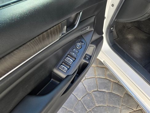 Used 2019 Honda Accord EX-L image 10