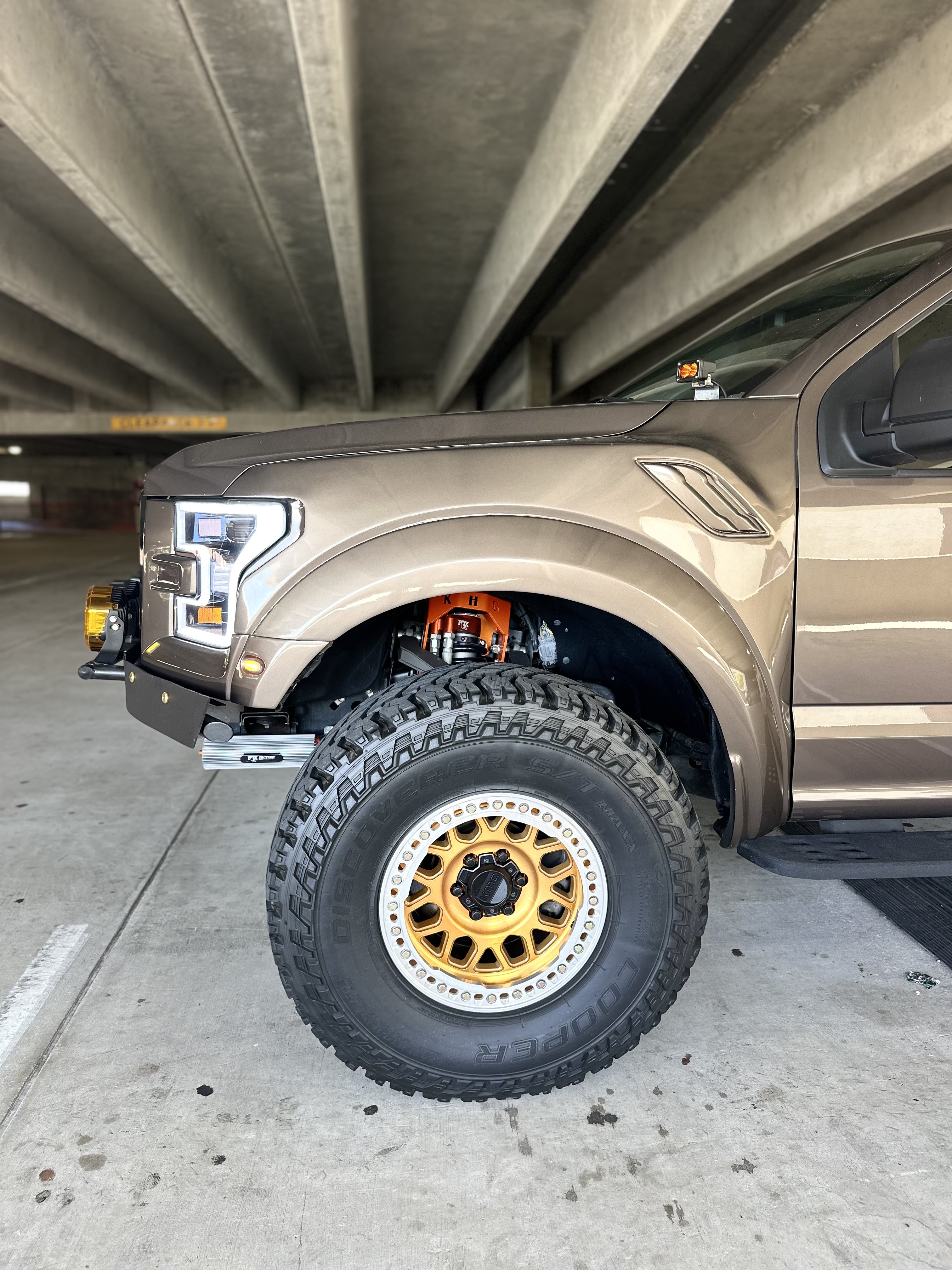 Used 2015 Ford F150 XLT w/ Equipment Group 301A Mid AWD/4WD image 4