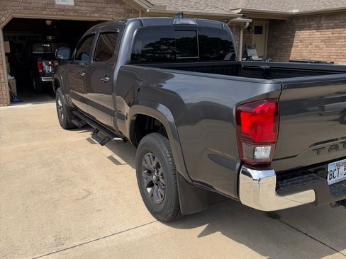 Used 2023 Toyota Tacoma SR5 RWD image 13