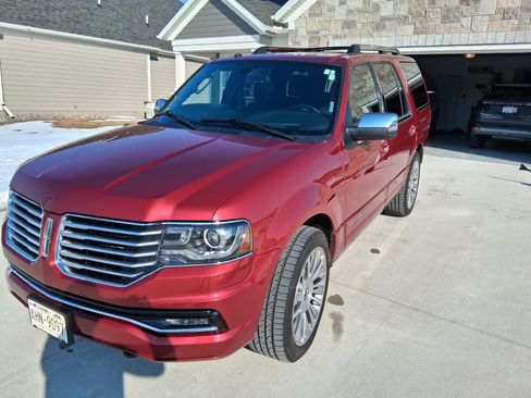 Used 2016 Lincoln Navigator Reserve image 5