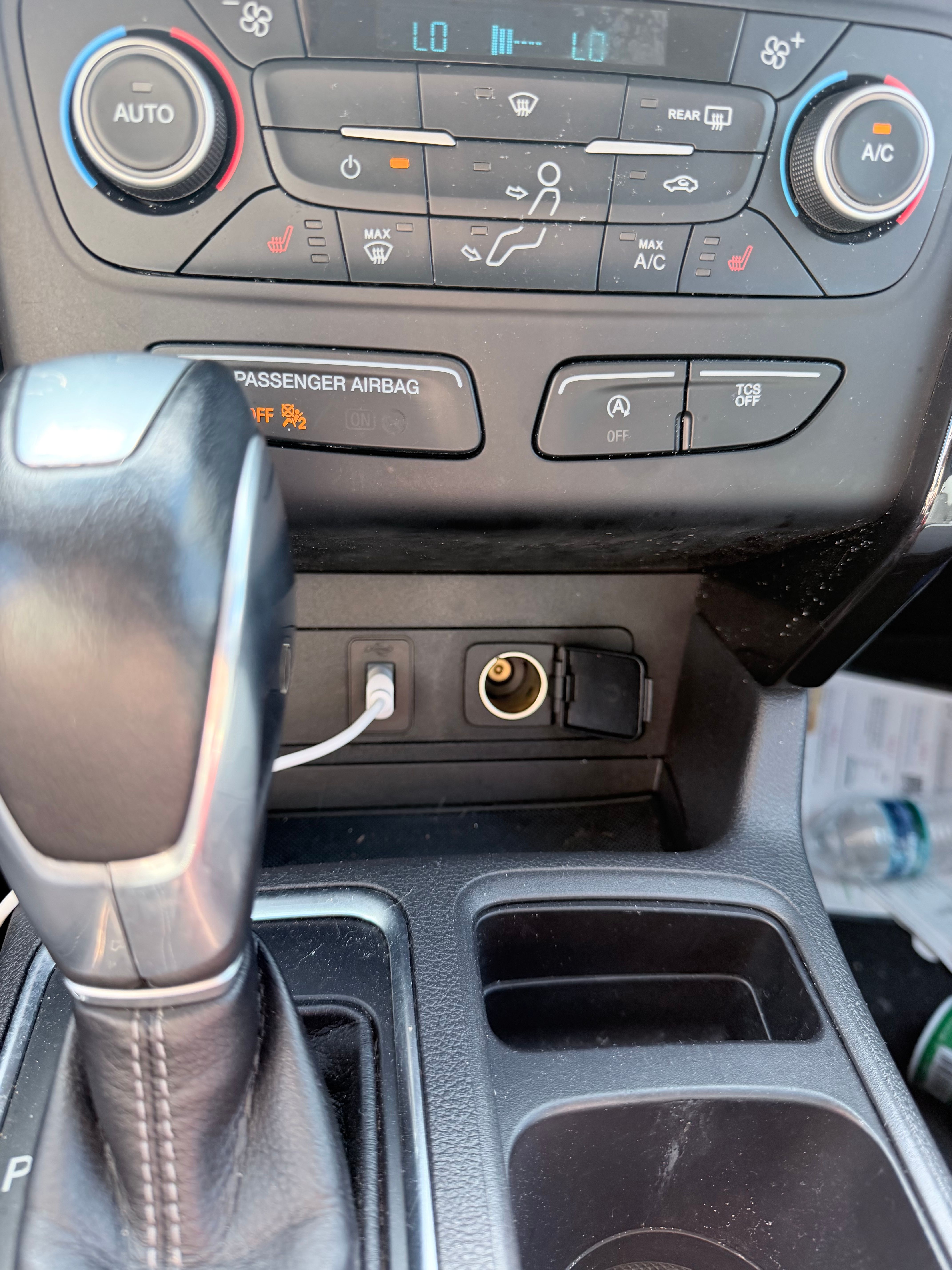 Used 2019 Ford Escape SE FWD image 10