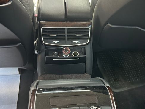 Used 2012 Audi A8 L 4.2 image 9