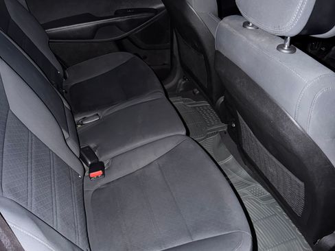 Used 2016 Kia Sorento LX w/ LX Convenience Package image 8