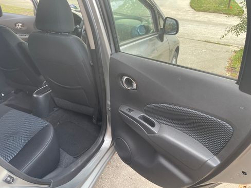 Used 2014 Nissan Versa Note SV w/ SL Package image 13