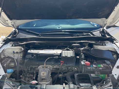 Used 2015 Honda Accord Sport image 10