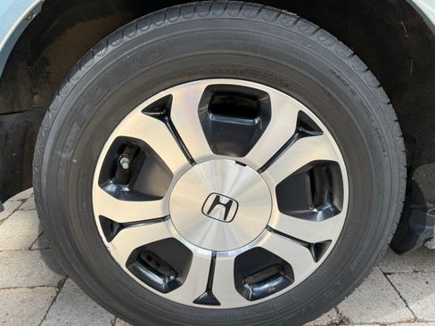 Used 2013 Honda Civic Hybrid Sedan image 27