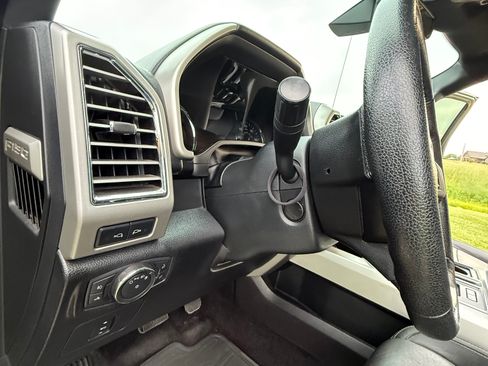 Used 2015 Ford F150 Lariat w/ Equipment Group 502A Luxury AWD/4WD image 21