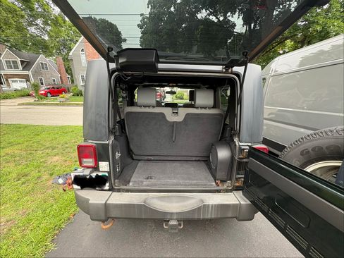 Used 2010 Jeep Wrangler Sport AWD/4WD image 6