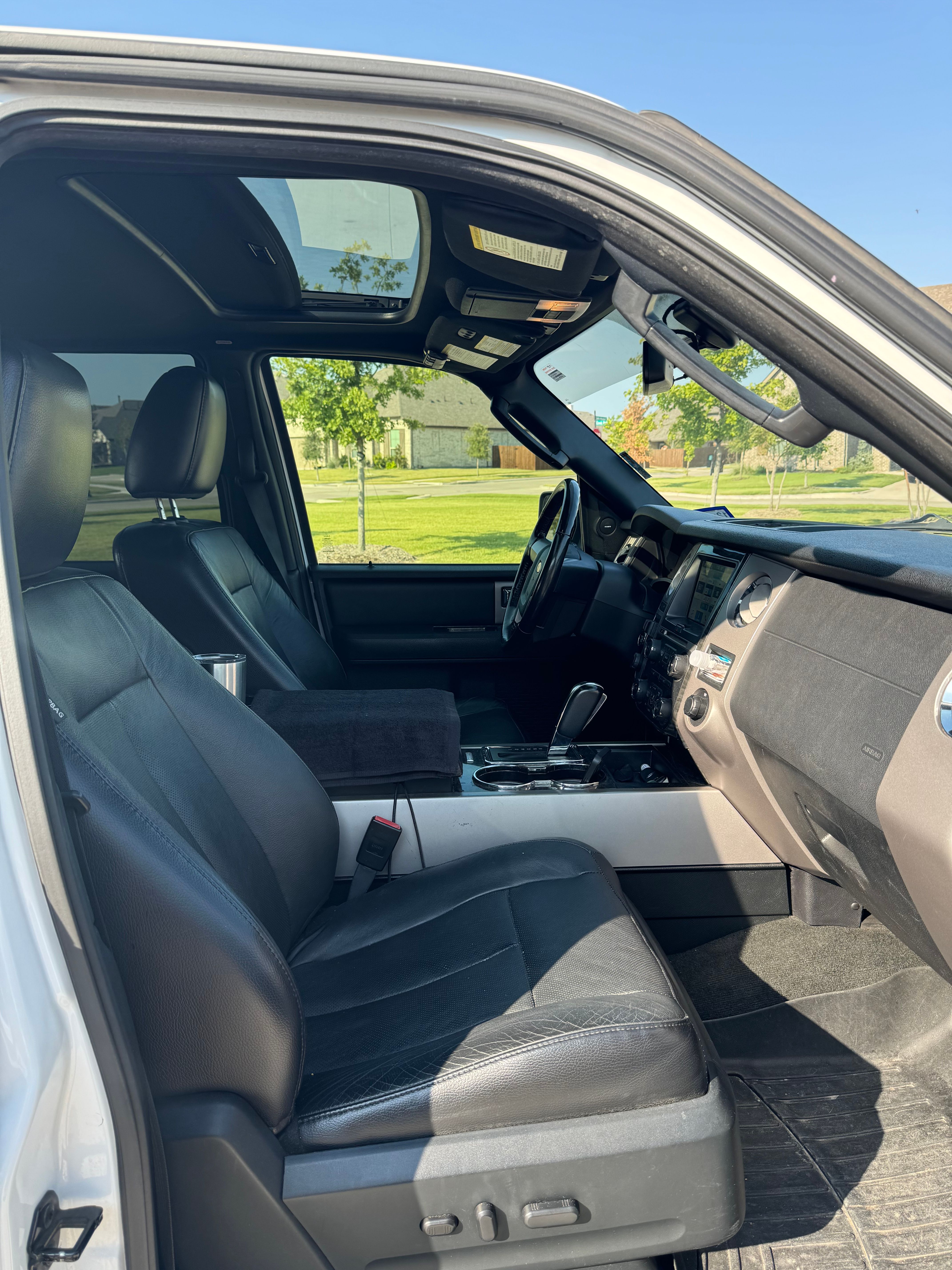 Used 2017 Ford Expedition Limited AWD/4WD image 15