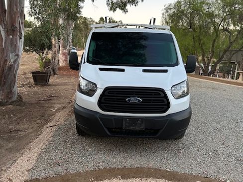 Used 2019 Ford Transit 250 130 Low Roof image 4