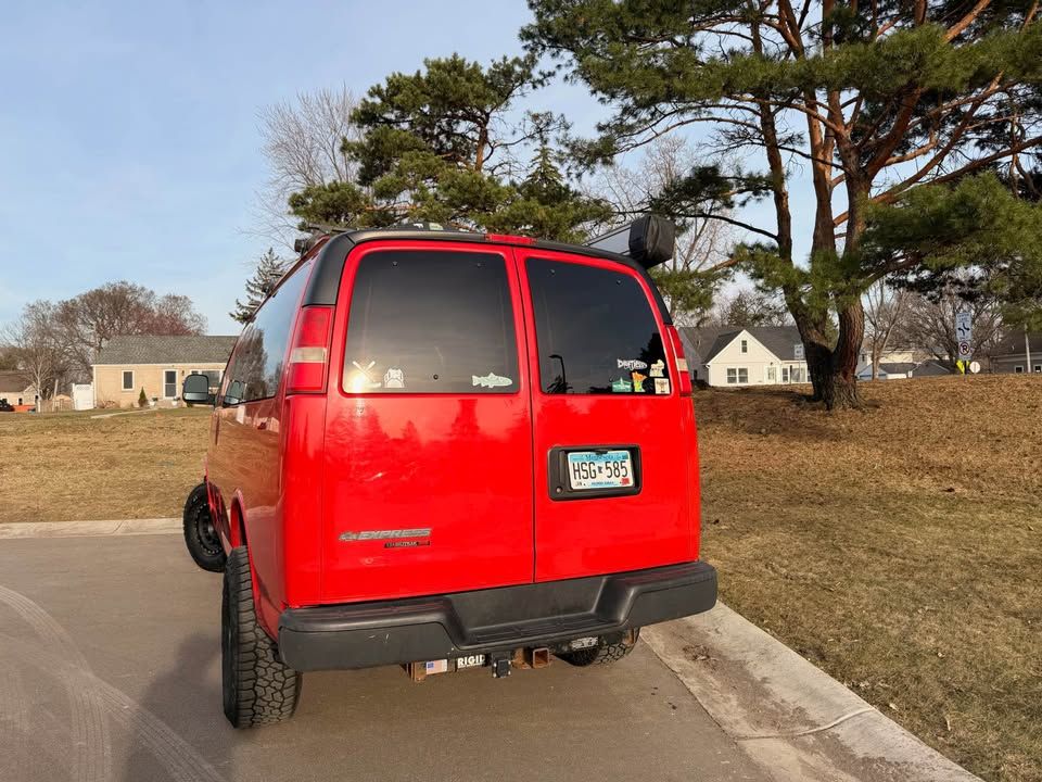 Used 2013 Chevrolet Express 1500 LS AWD/4WD image 4