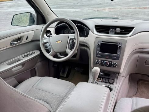 Used 2016 Chevrolet Traverse LS image 5