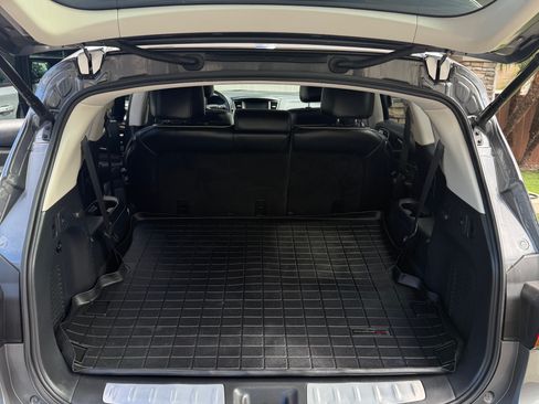 Used 2019 INFINITI QX60 Luxe w/ Sensory Package FWD image 8
