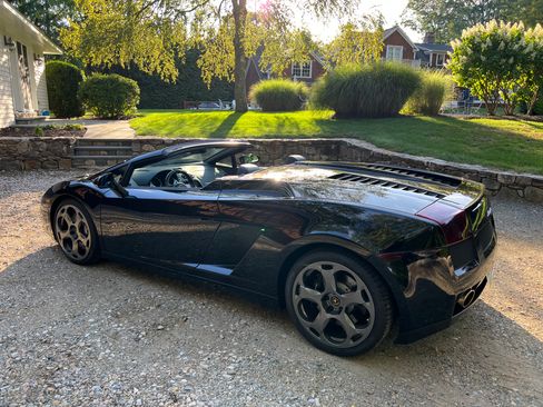 Used 2008 Lamborghini Gallardo Spyder AWD/4WD image 2