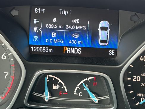 Used 2018 Ford Focus Titanium image 6